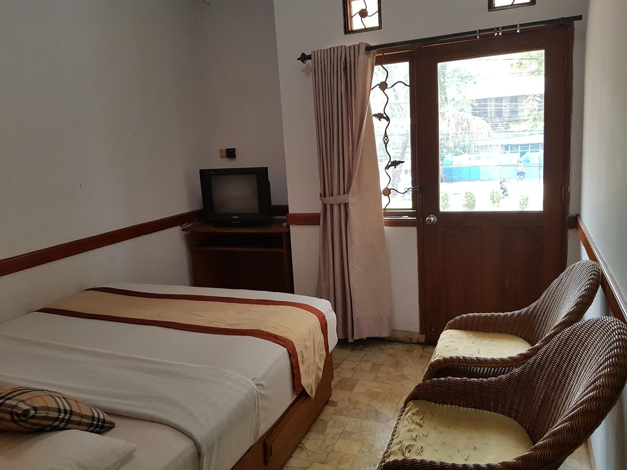 Oyo 1945 Hotel Bali Indah 반둥 외부 사진