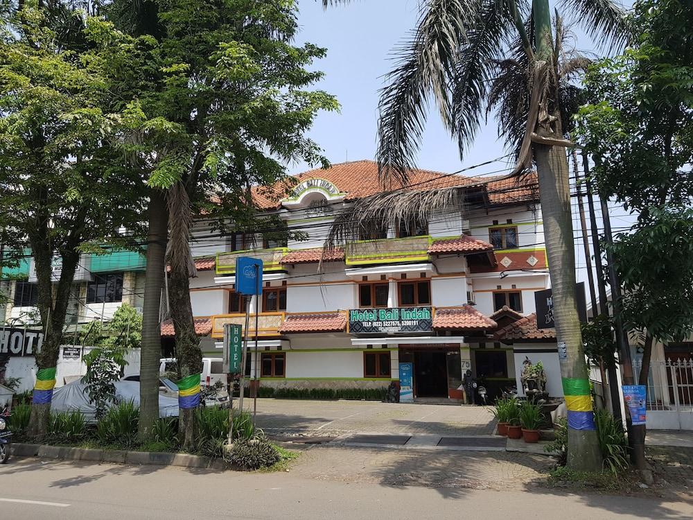 Oyo 1945 Hotel Bali Indah 반둥 외부 사진